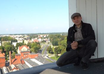 POZNAJ SWOJE MIASTO – NAD DACHAMI ŻAR